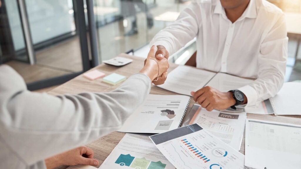 b2b sales commission rates featured image