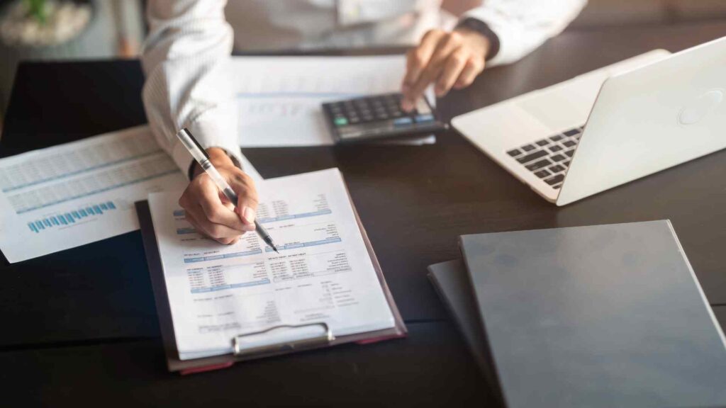 sales commission featured image