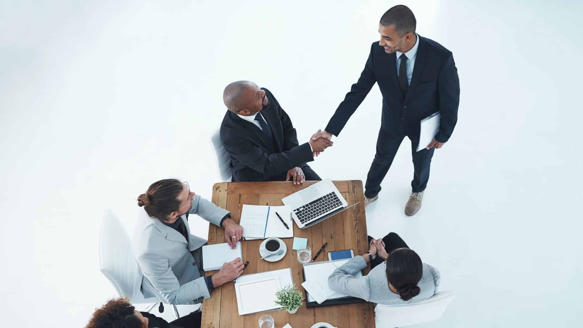 B2B SaaS leadership featured image B2B SaaS leadership featured image